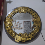 Cermin kuningan vintage klasik Dibs Art dengan desain klasik elegan