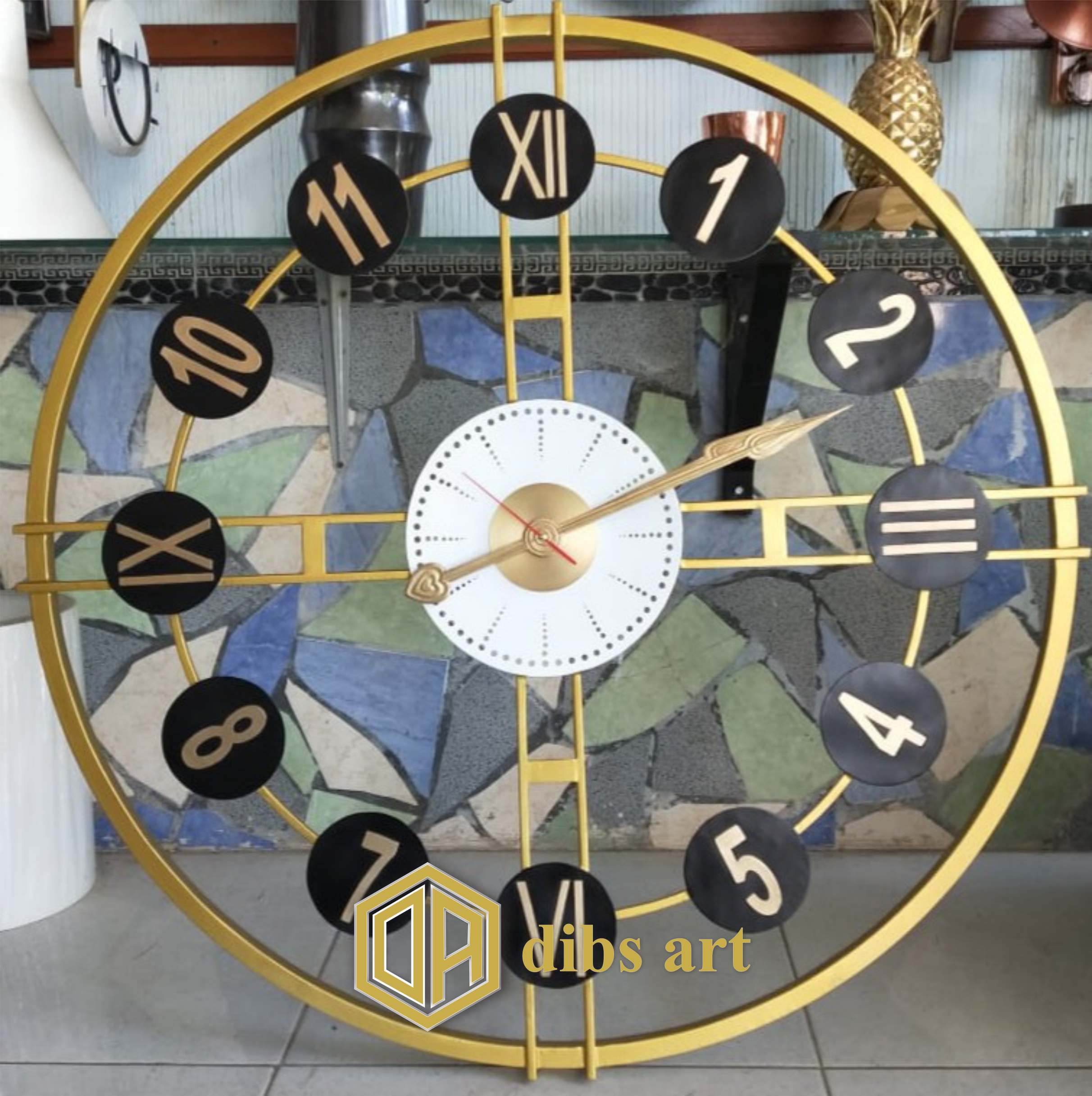 Jam Dinding Hias Logam Elegan Handmade – Dibs Art jam dinding hias logam