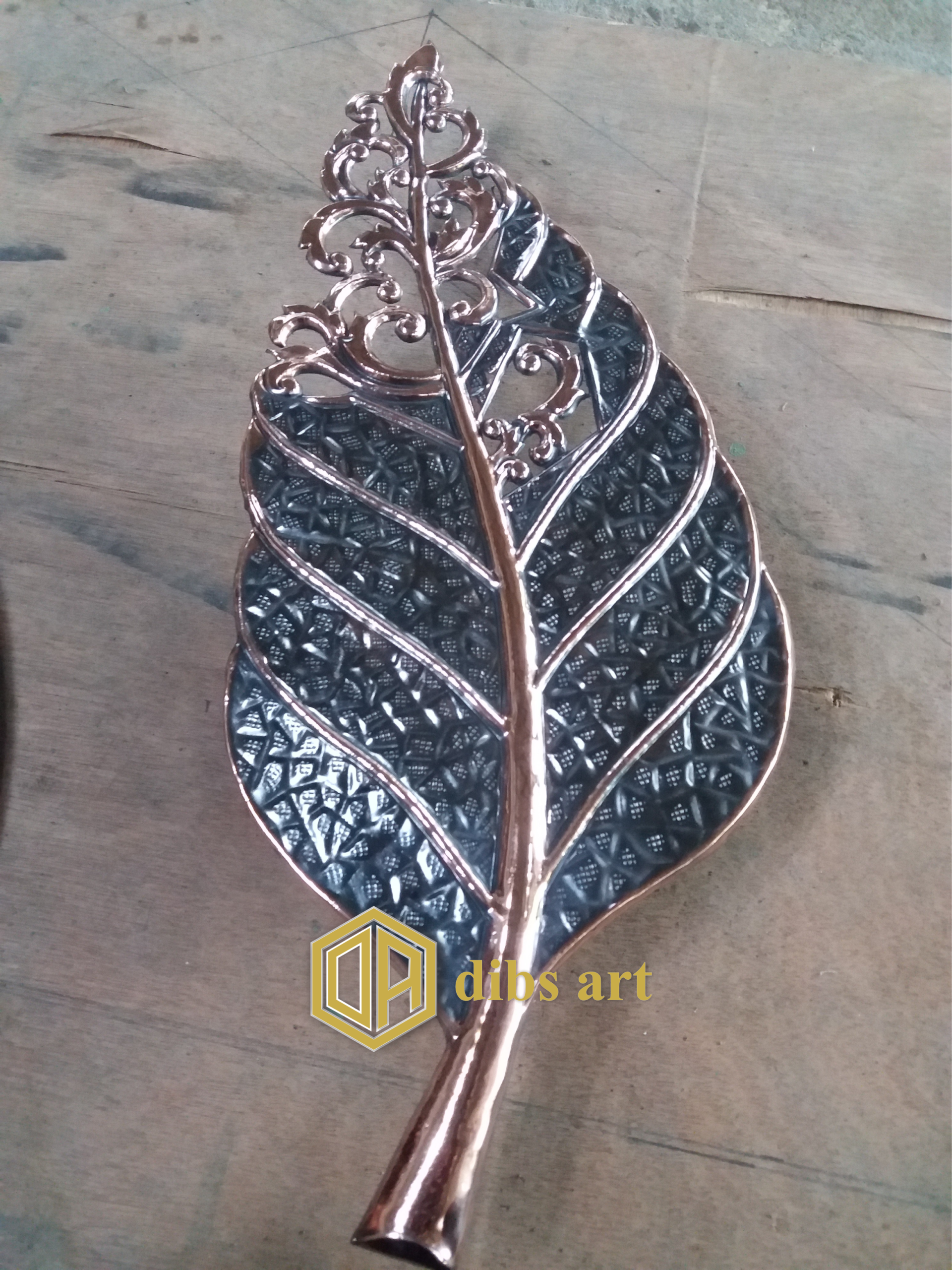 lampu dinding daun klasik