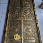 pintu ka'bah kuningan