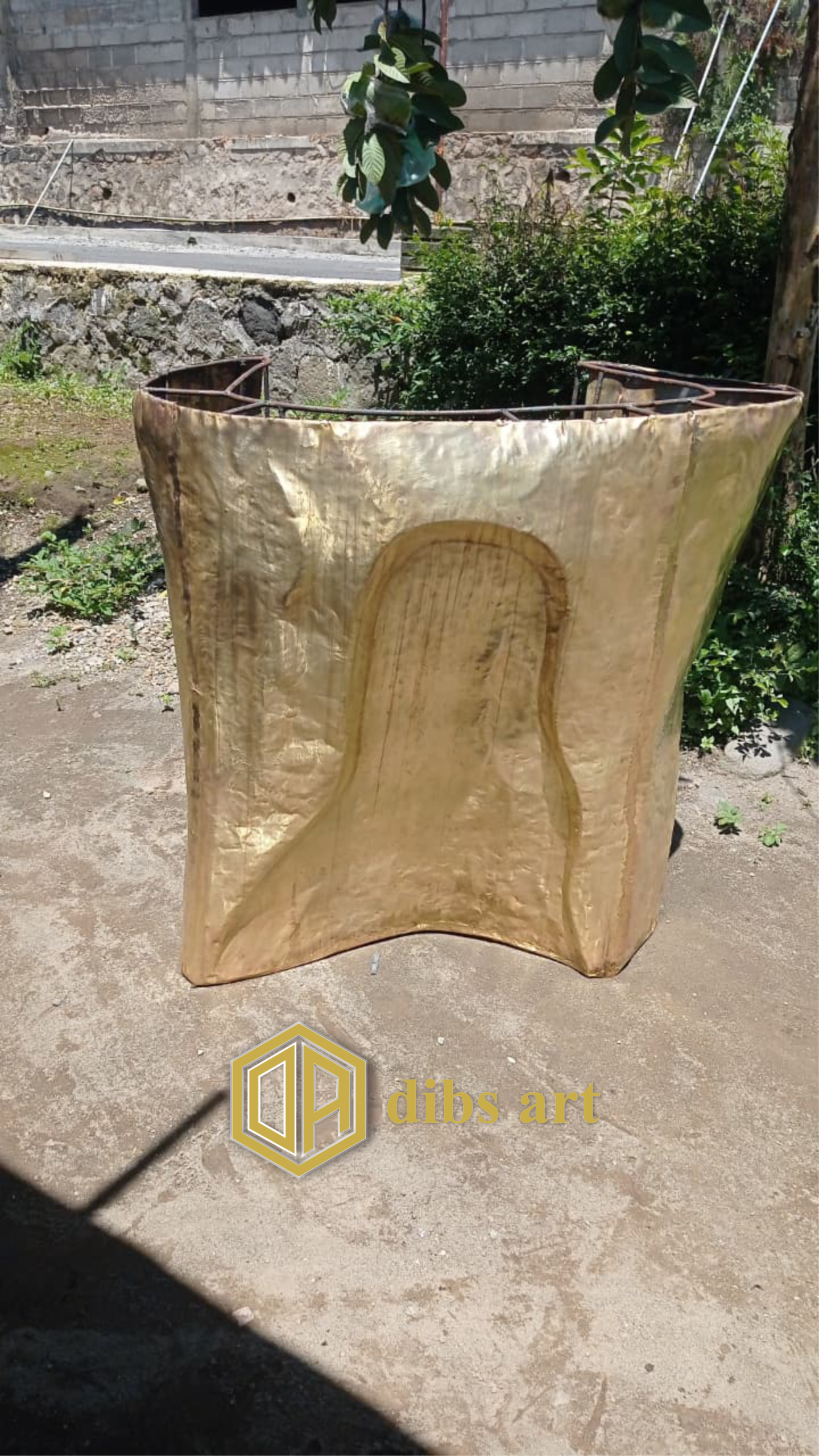 ornamen kuningan batu proses