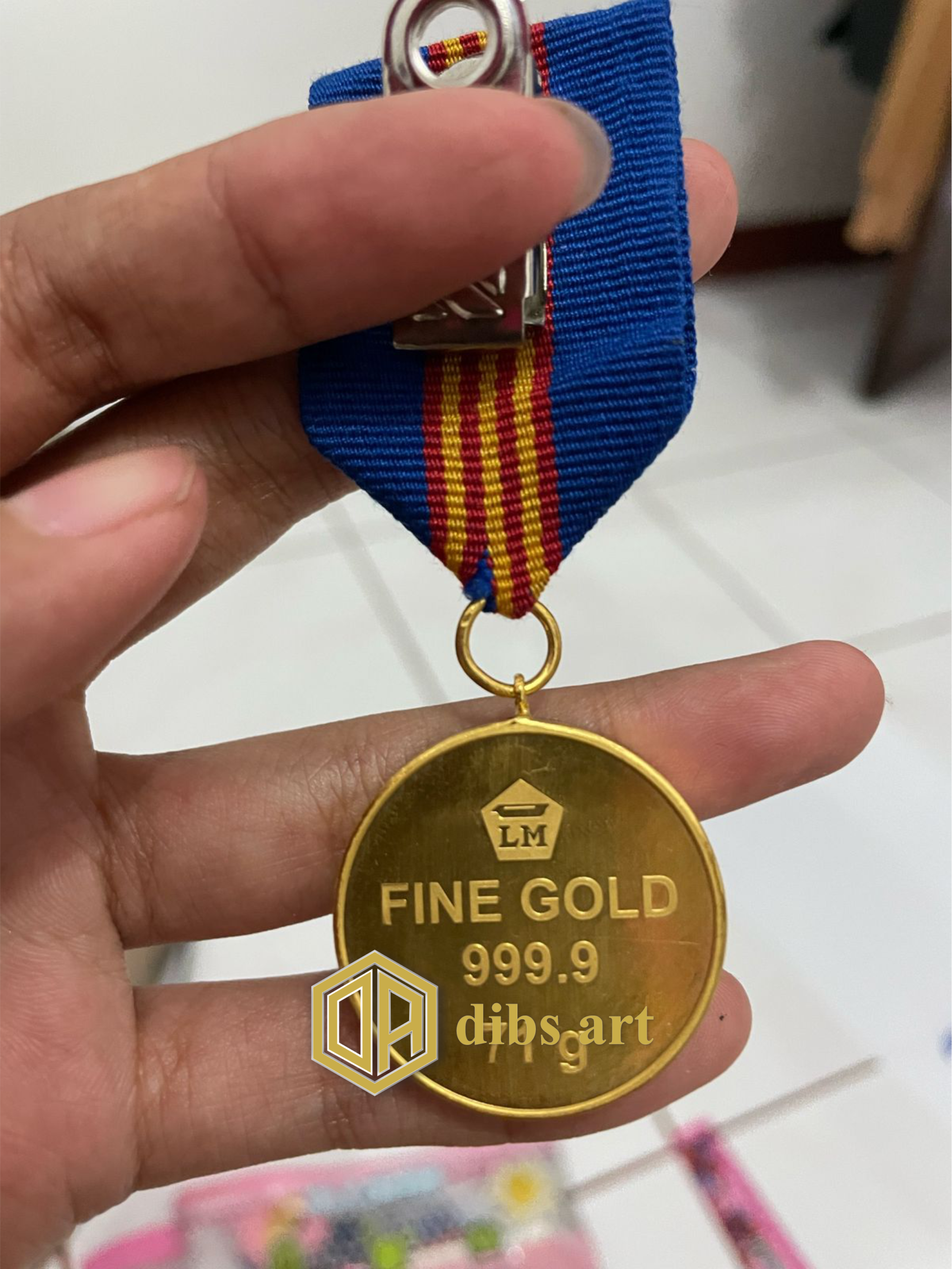 Souvenir Kuningan Hadiah Medali – Kenang-kenangan Elegan dari Dibs Art souvenir kuningan hadiah medali