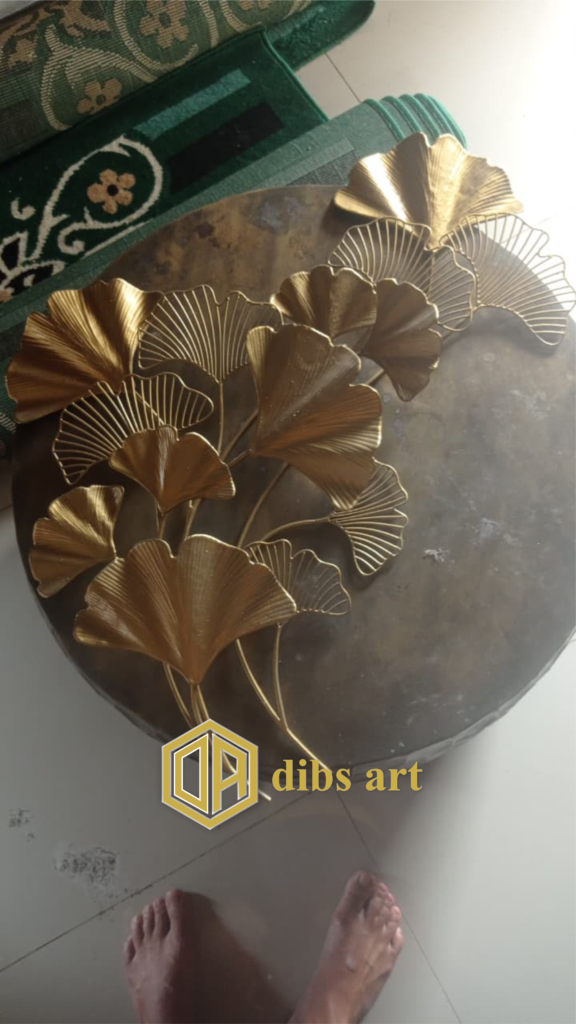 wall decor kuningan daun